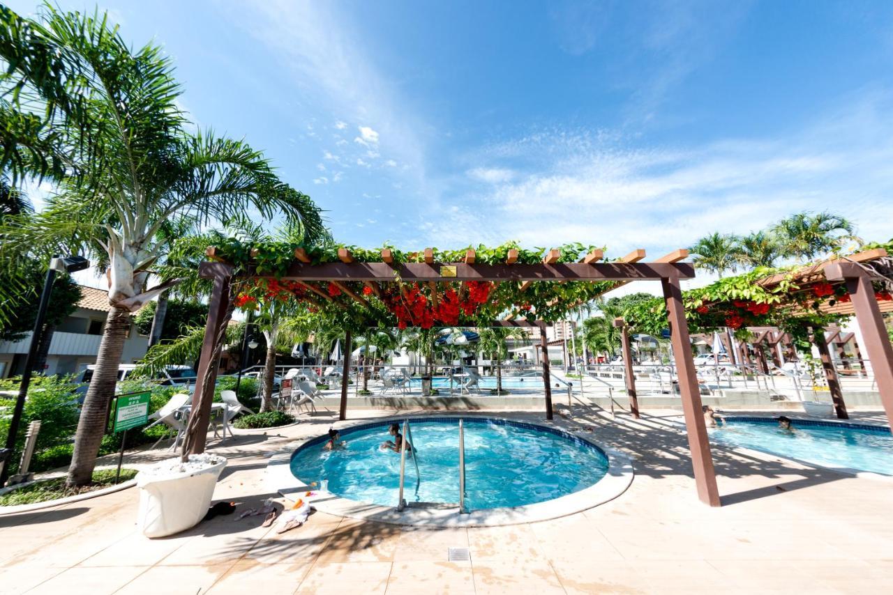 Condominio Diroma Resorts Internacional Flats Caldas Novas Dış mekan fotoğraf